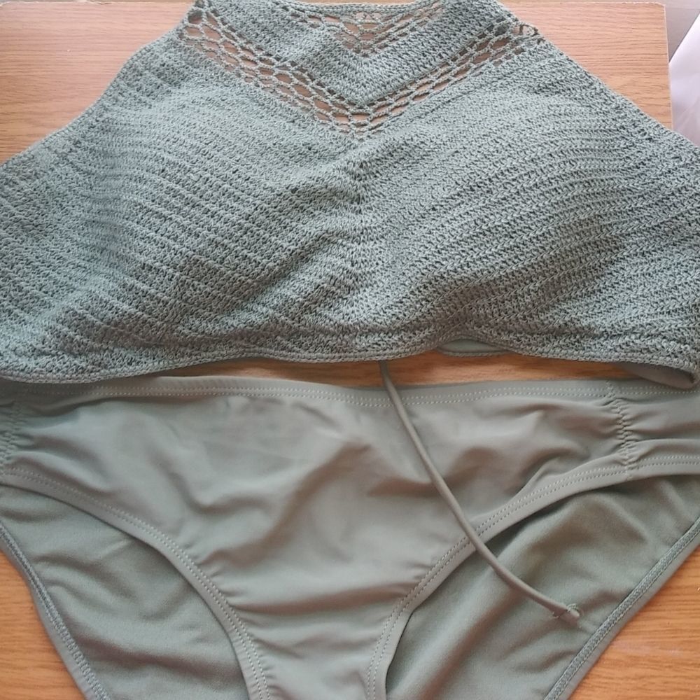 SO Sage Halter top Bikini
